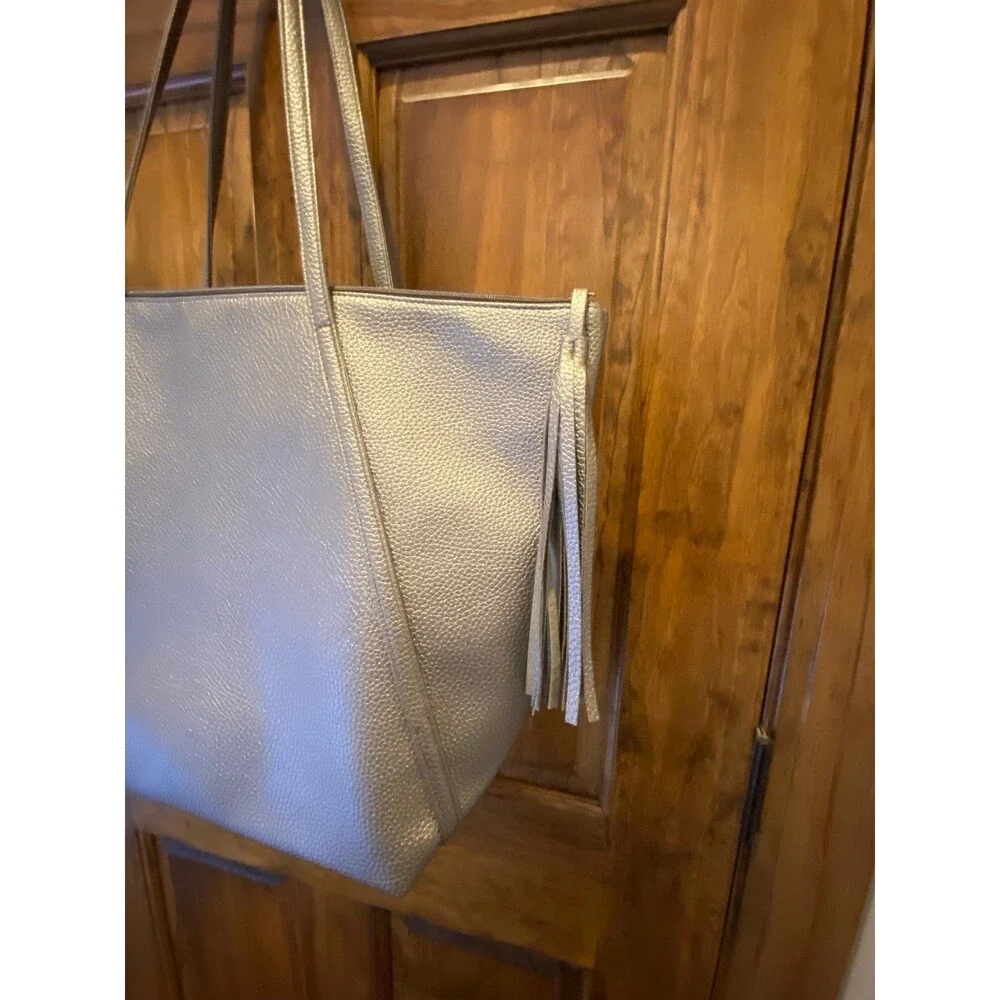Everyday Pretty Gray Textured HUGE Shoulder‎ Bag for Work Laptop Activewear Baby